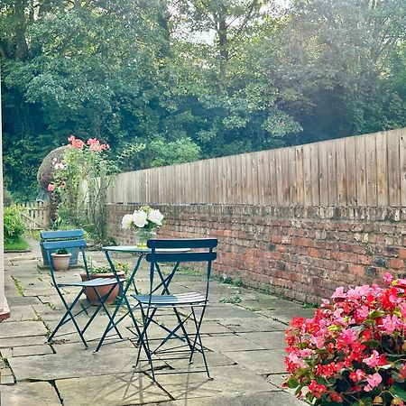 Gillygate Nest With Free Allocated Parking York Esterno foto